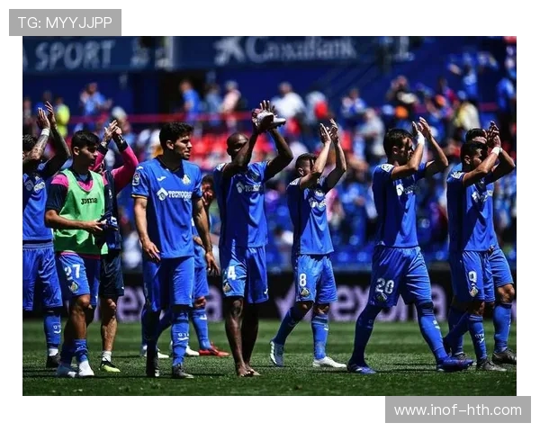 巴塞罗那强势出击巅峰对决再燃绿茵激情鏖战荣耀时刻