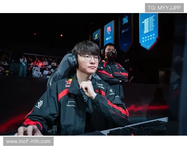 100T强势对决HLE 电竞赛场角逐引发粉丝热议赛事前瞻